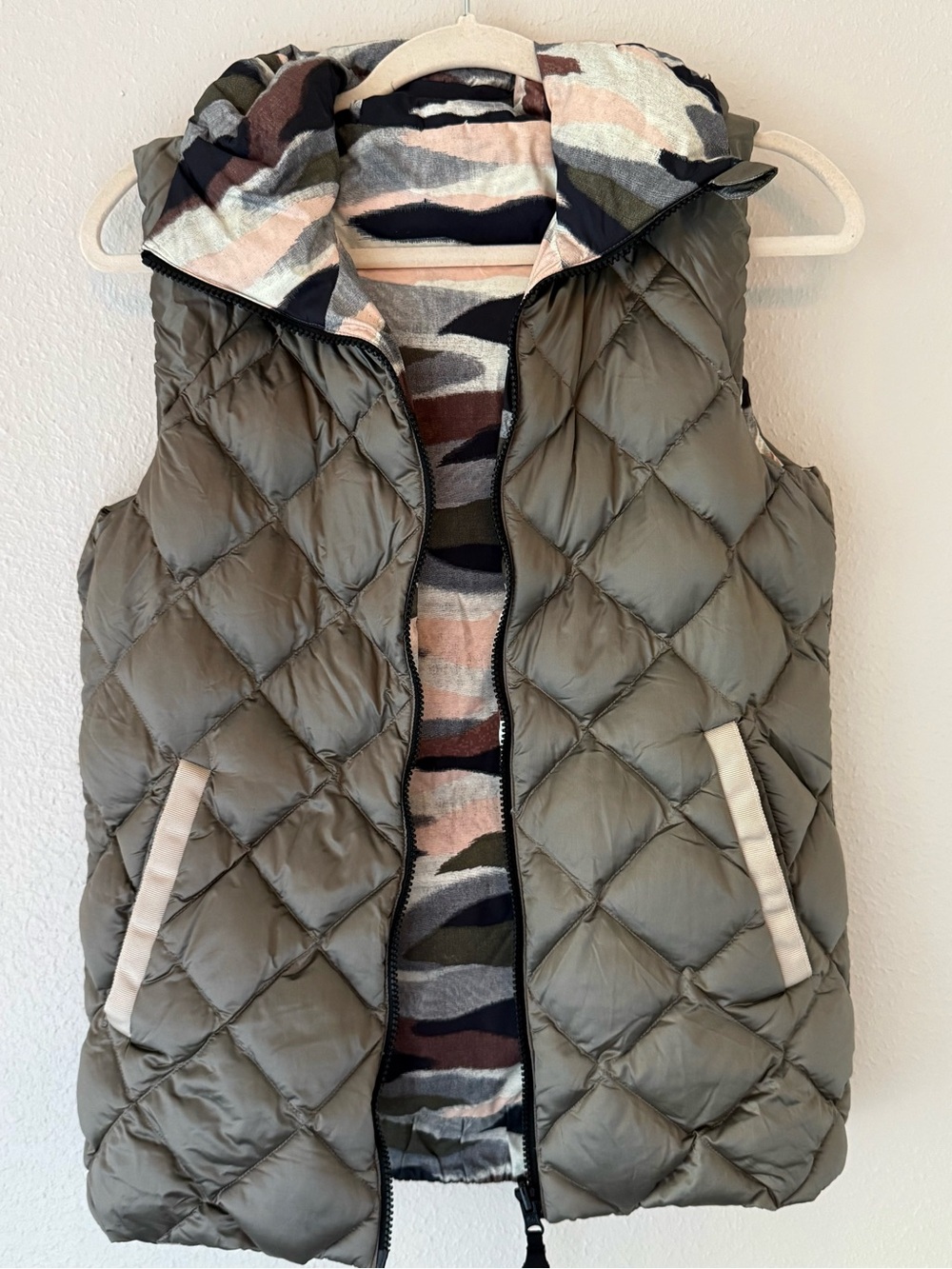 Lululemon The Fluffiest Reversible Goose-Down Hooded Vest